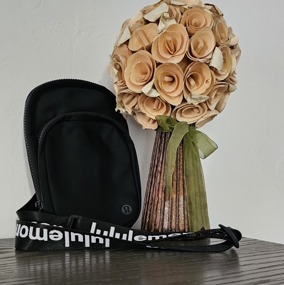 lululemon athletica Handbags - Lululemon Crossbody bag
